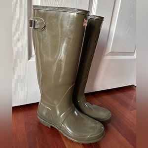 Like NEW Tall Glossy Hunter Boots - Army Green